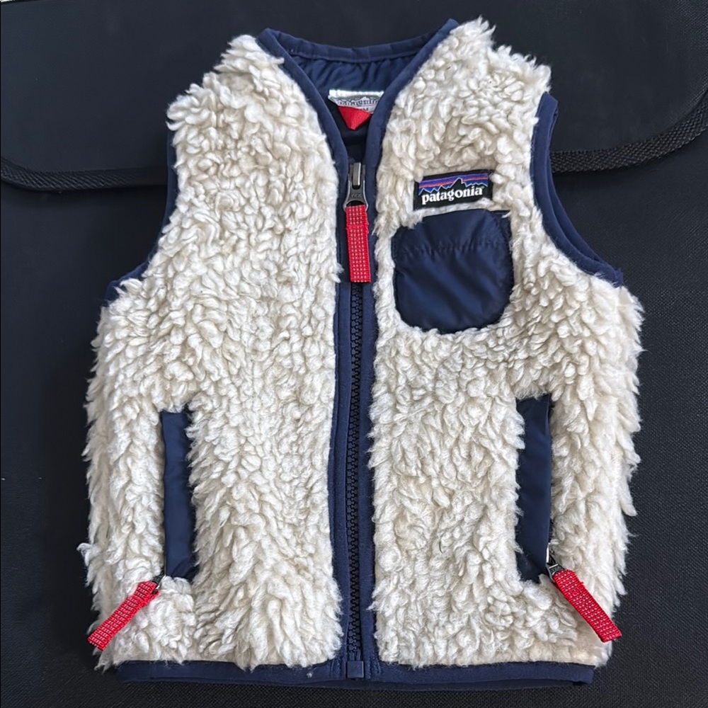 Patagonia Navy and Cream Fleece Vest with Red Zipper